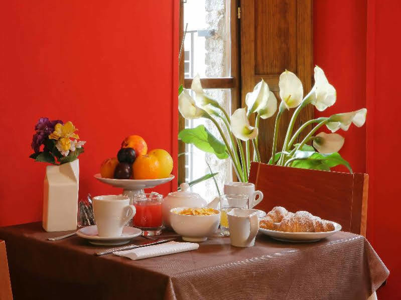 Hotel Properzio Assisi Kültér fotó