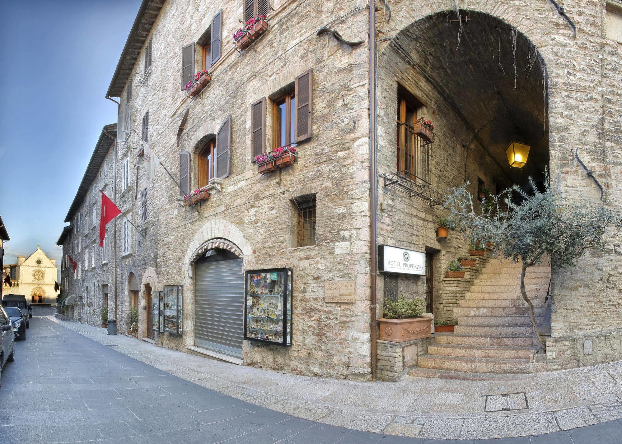 Hotel Properzio Assisi Kültér fotó