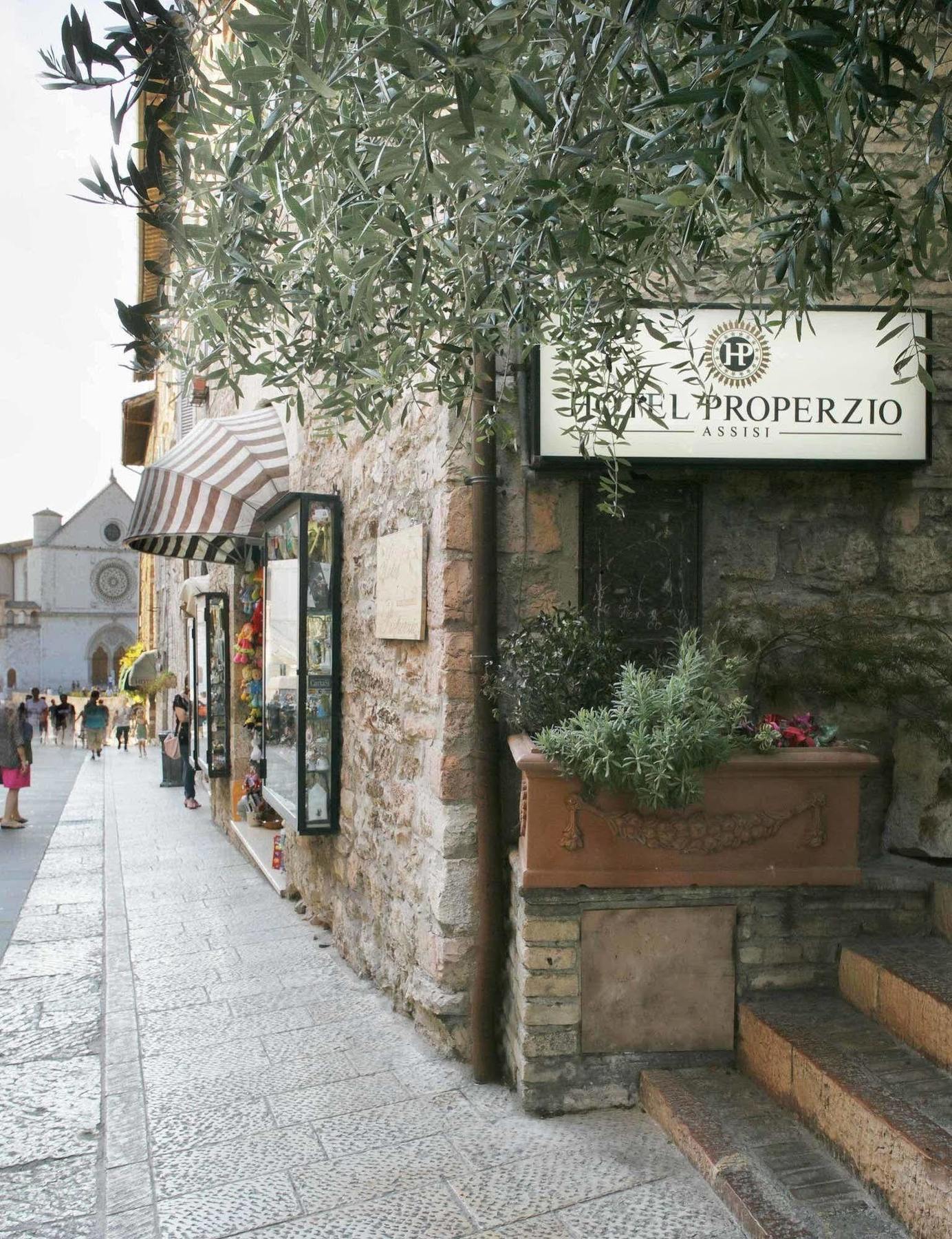 Hotel Properzio Assisi Kültér fotó